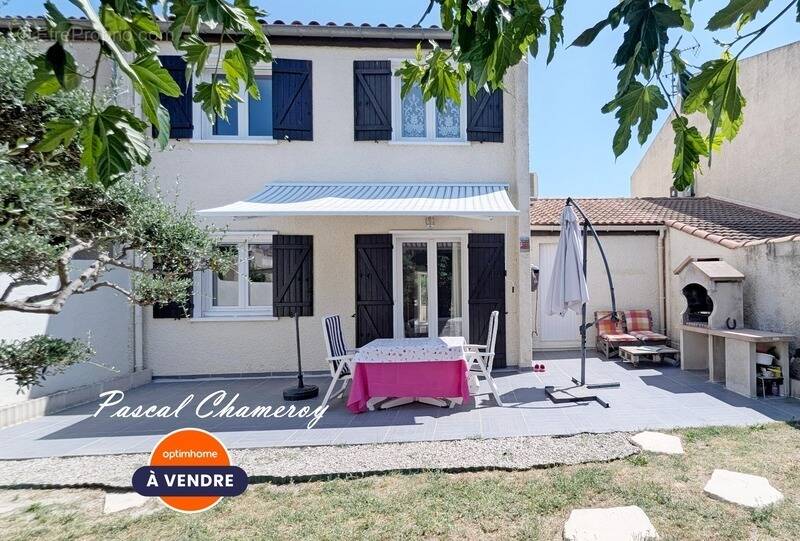 Maison à SAINT-MARTIN-DE-CRAU