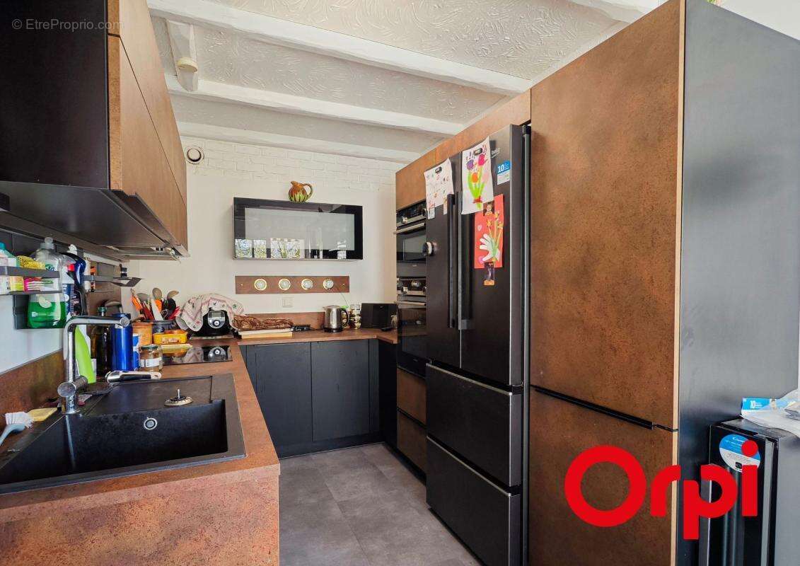 Appartement à LYON-8E