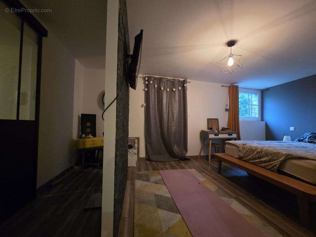 A vendre longere en pierre  4 chambres neulliac (56) - photo 12