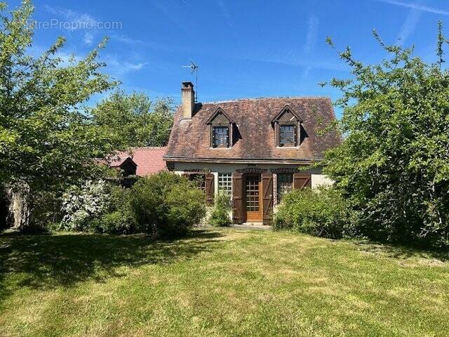 Maison à BROU