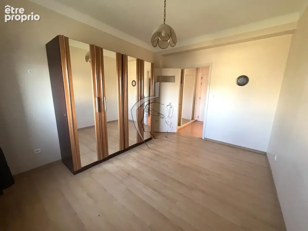 Vente appartement F3/4 : Quartier triangle d'or d' Ajaccio - photo 4