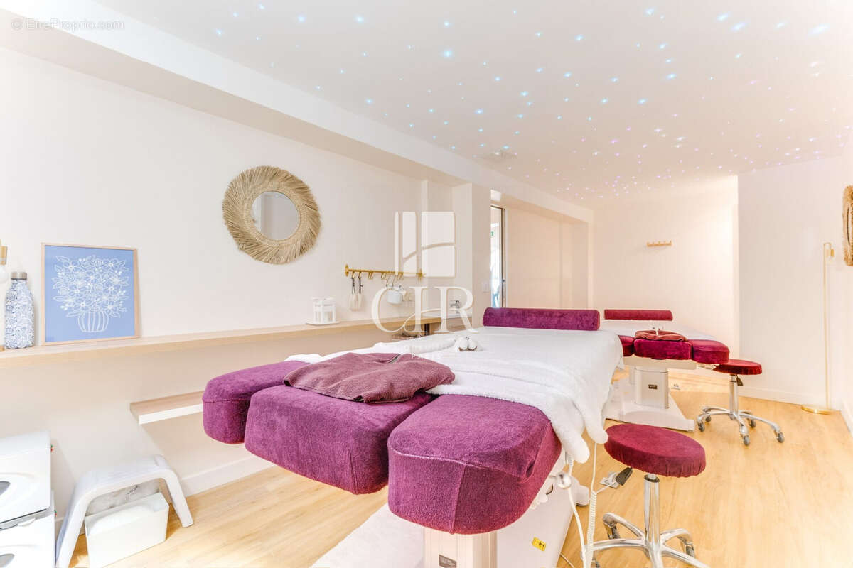 169 m² à Paris-11e  - photo 8