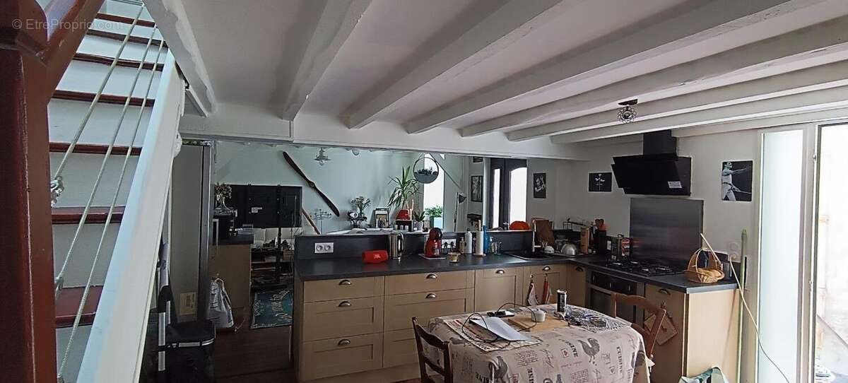 Maison à vendre 0 pièces ISSOIRE (63) - photo 8