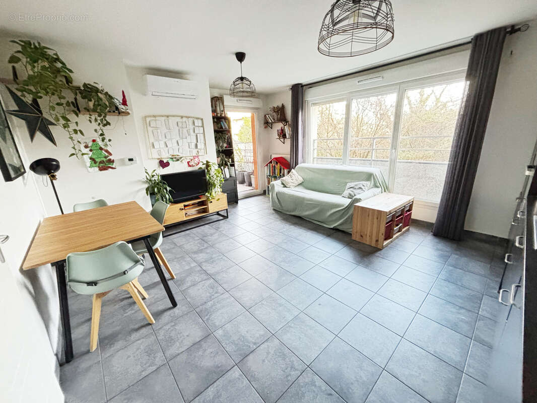 Appartement à VENISSIEUX