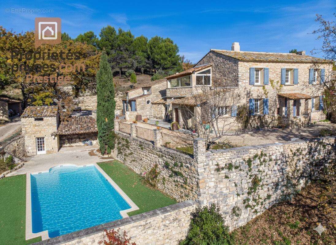 Bastide en pierres à proximité de GORDES - avec gîte indépendant - Piscine - photo 2