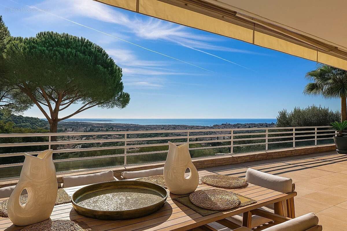 Appartement à LE CANNET