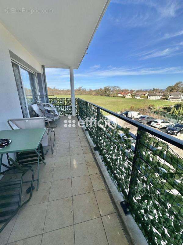 Appartement à SAINT-GENIS-POUILLY