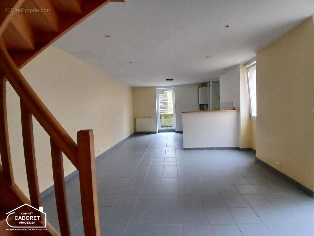   - Maison à PAIMBOEUF