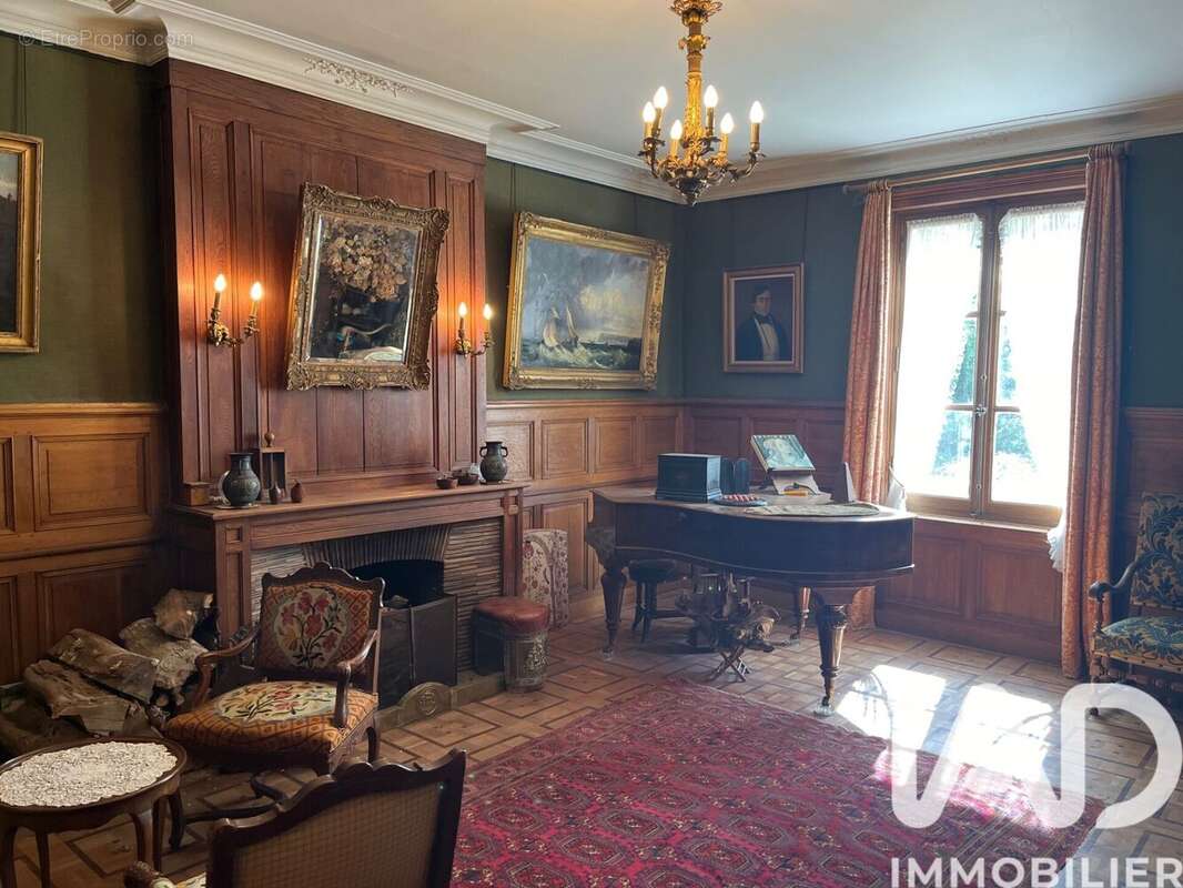 Maison 558 m² à Ternay  - photo 4