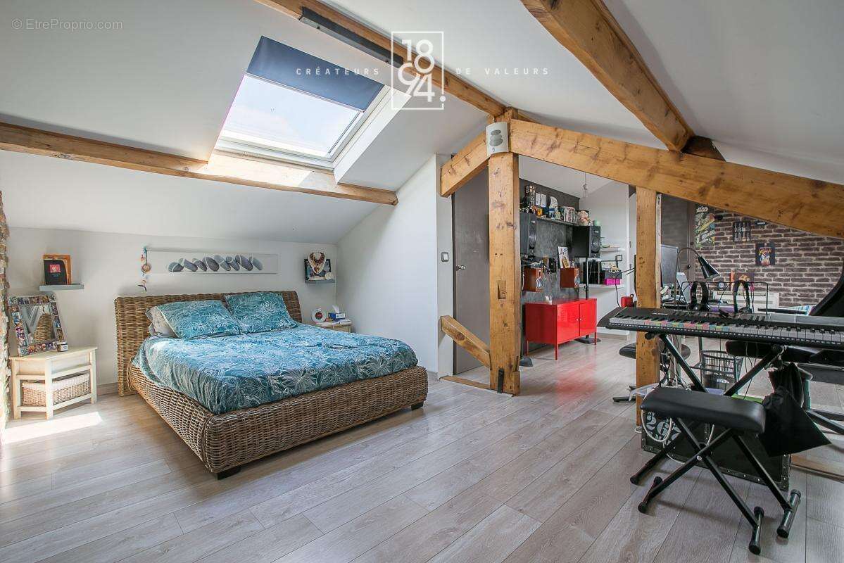 Appartement à MARSEILLE-5E