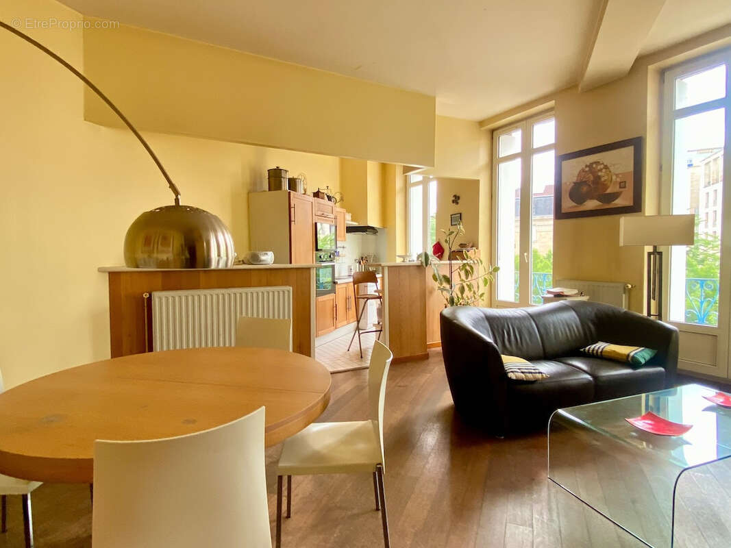 Appartement à BORDEAUX