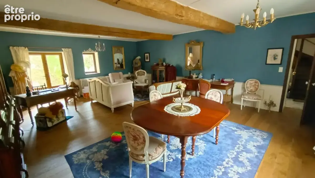Propriété de caractère en bordure de rivière – 1 maison, 4 dépendances et 5 000 m² de terrain - photo 3