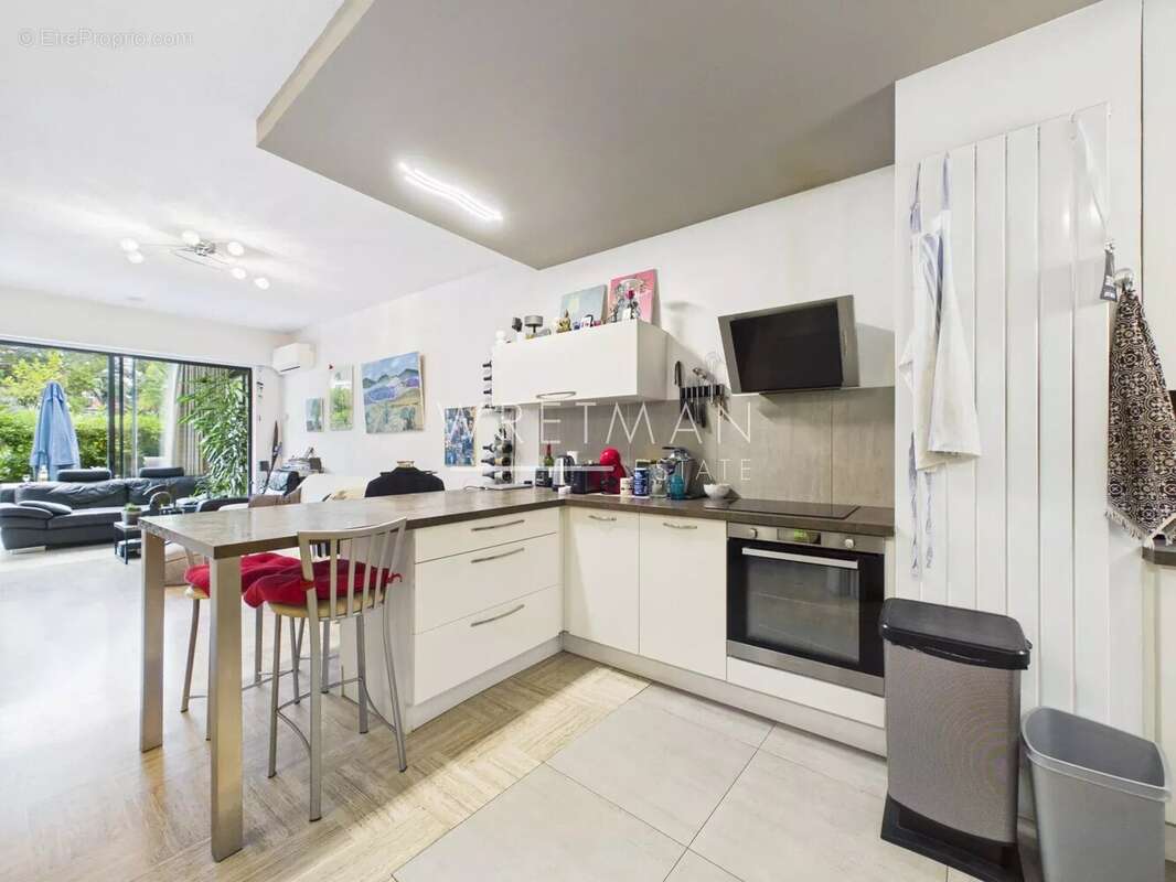 Appartement à VILLENEUVE-LOUBET