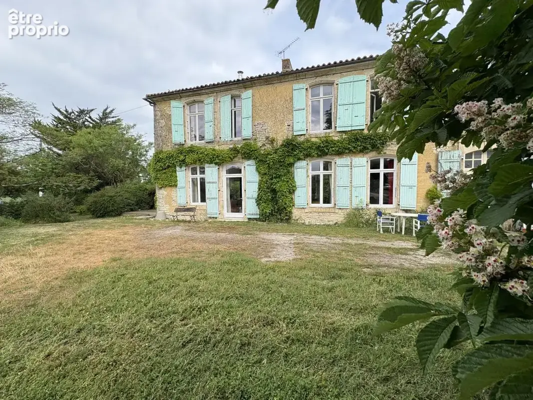 Maison à SAINT-SATURNIN-DU-BOIS