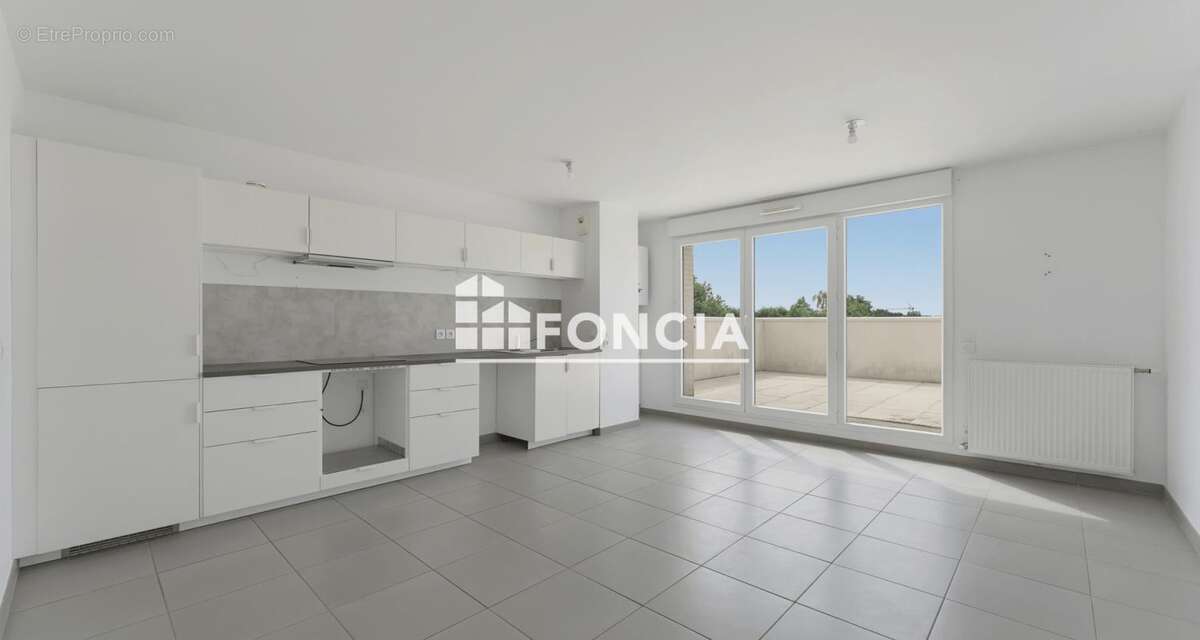 Mérignac – T4 récent avec exceptionnelle terrasse de 30m2 - photo 3