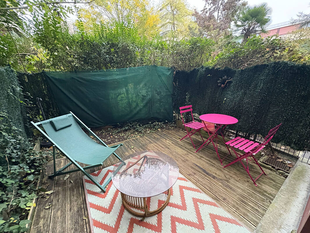 Appartement à FONTENAY-LE-FLEURY