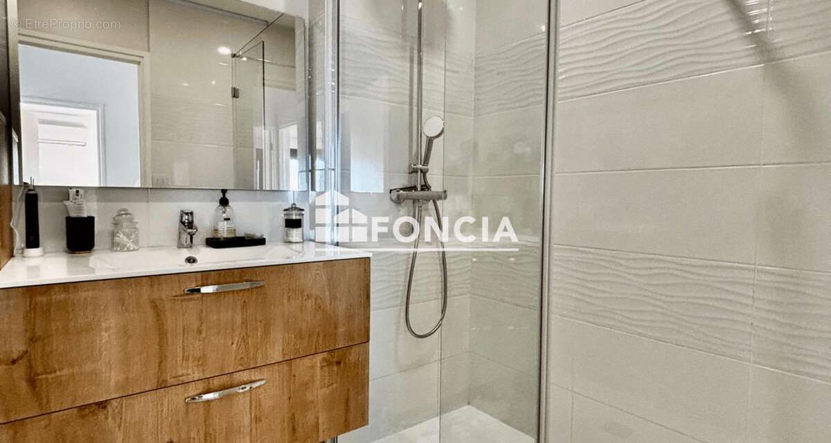 Appartement à SIX-FOURS-LES-PLAGES