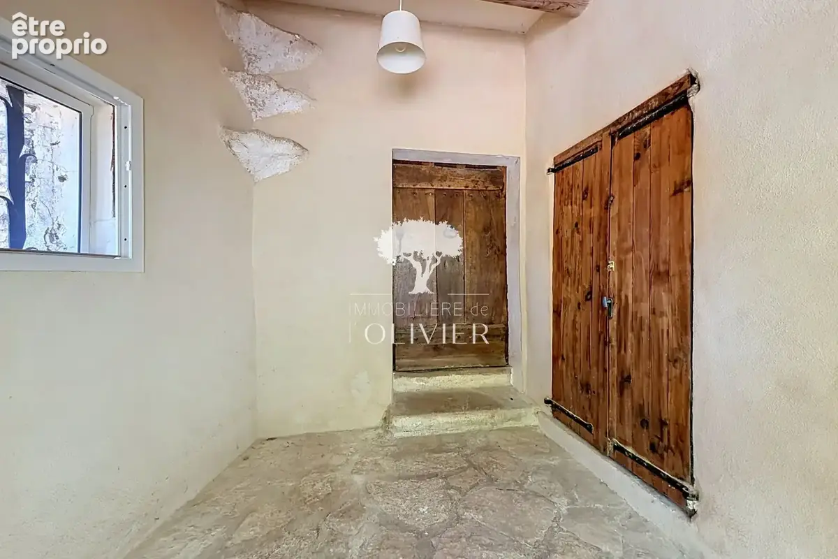 Maison 6 pièces 130 m² à vendre à Saint-Saturnin-Les-Apt (84490) - photo 2