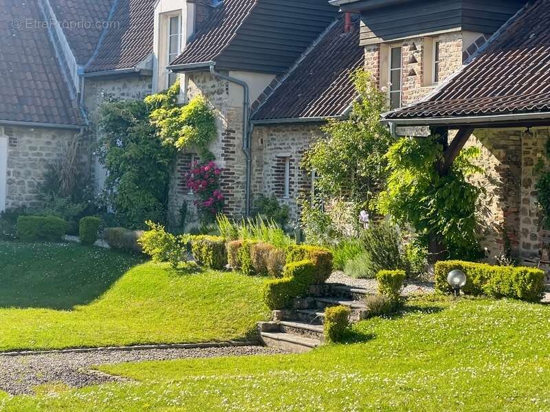 Maison à SAINT-LEONARD