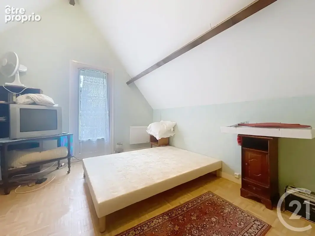 Maison 100 m² à Saint-Germain-Laval  - photo 10