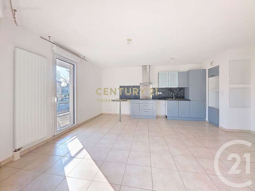 Appartement à SAINT-JEAN-DE-VEDAS