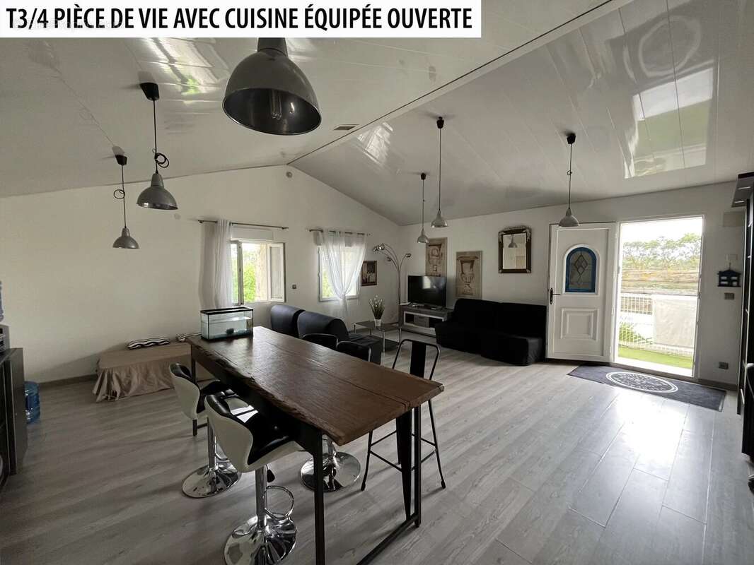 Maison à COURSAN
