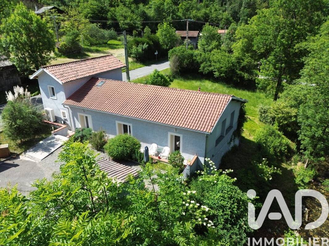 Photo 1 - Maison à SENGOUAGNET