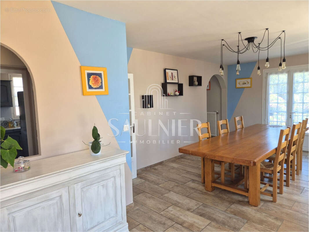 Faverolles sur Cher - Ensemble Immobilier - 8 Chambres - photo 4