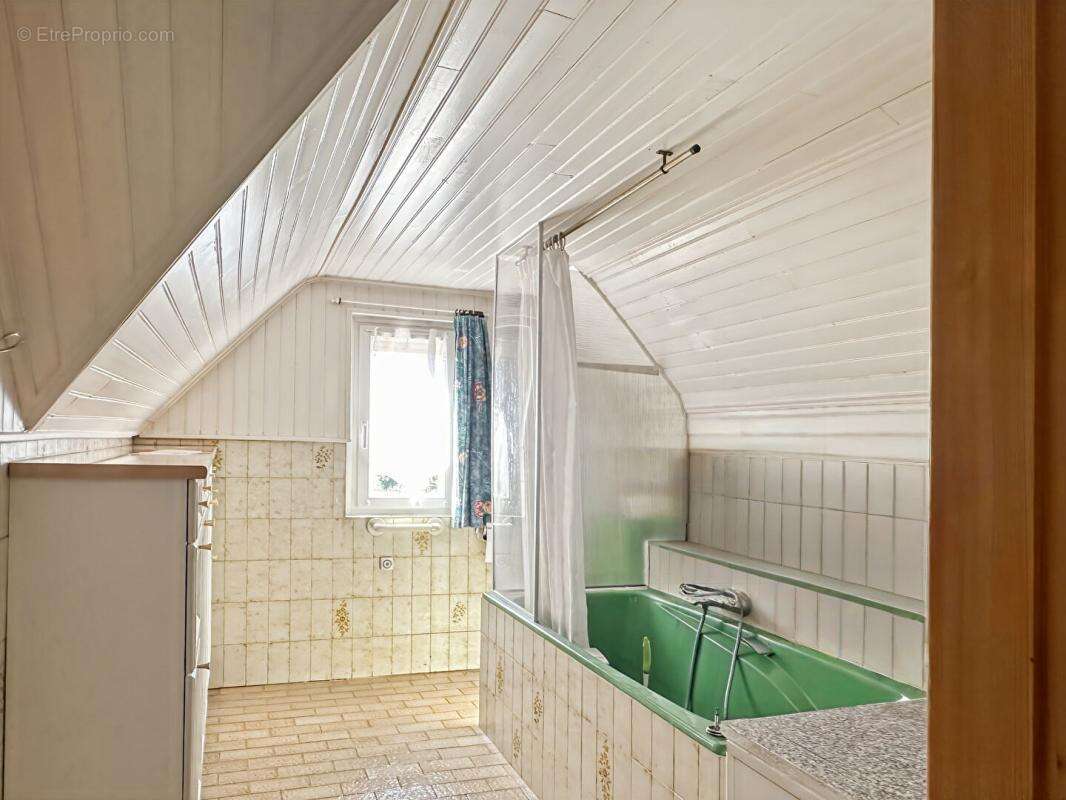 THANN, 68800, maison 3 chambres, 126 m2, terrain  7,74 ares - photo 11