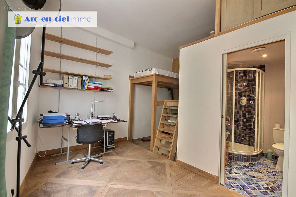 Appartement à PARIS-4E