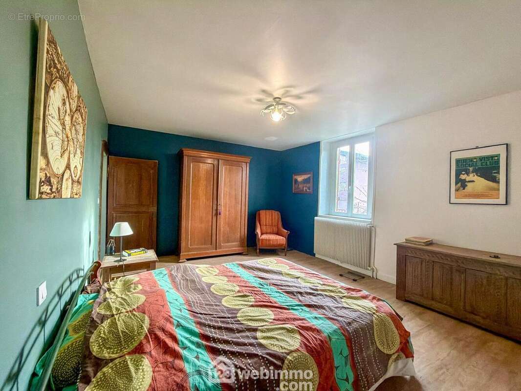 Chambre 1 - Maison à CUREL