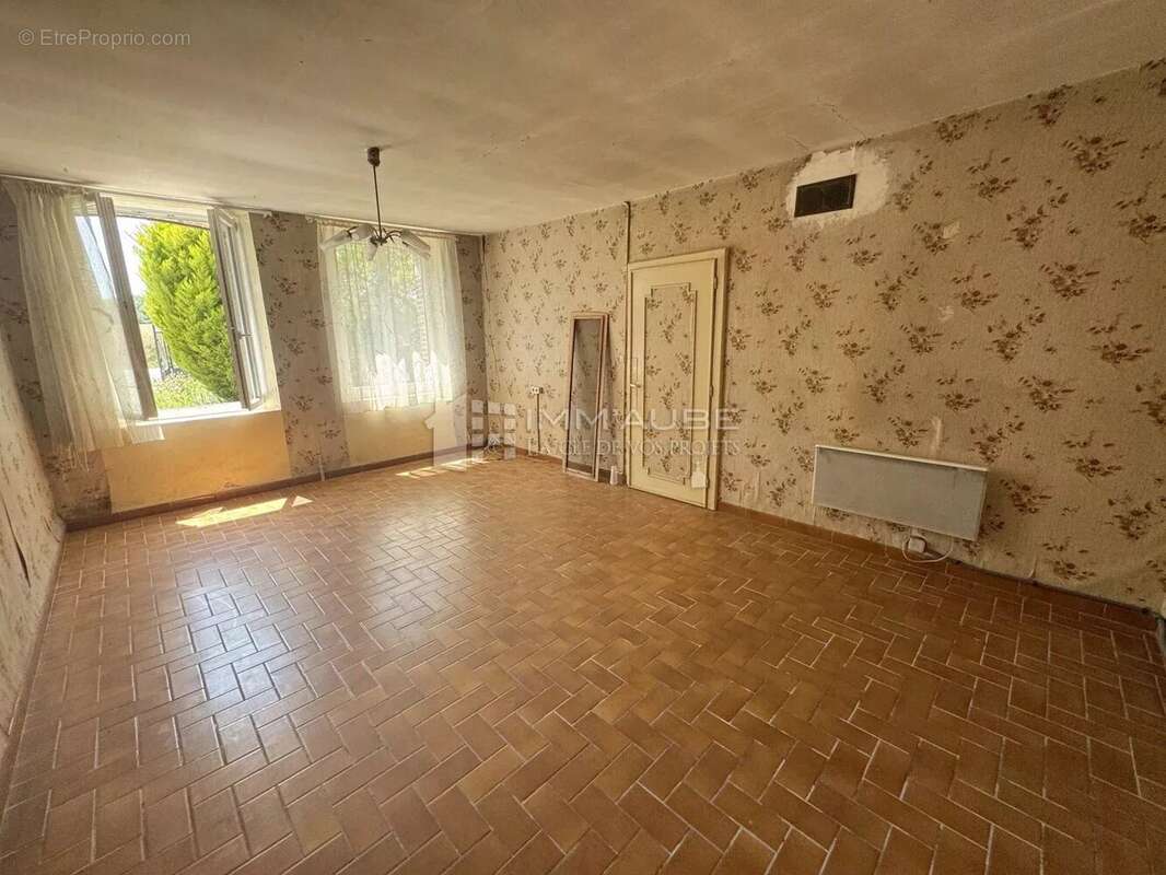 Maison à NOGENT-SUR-SEINE