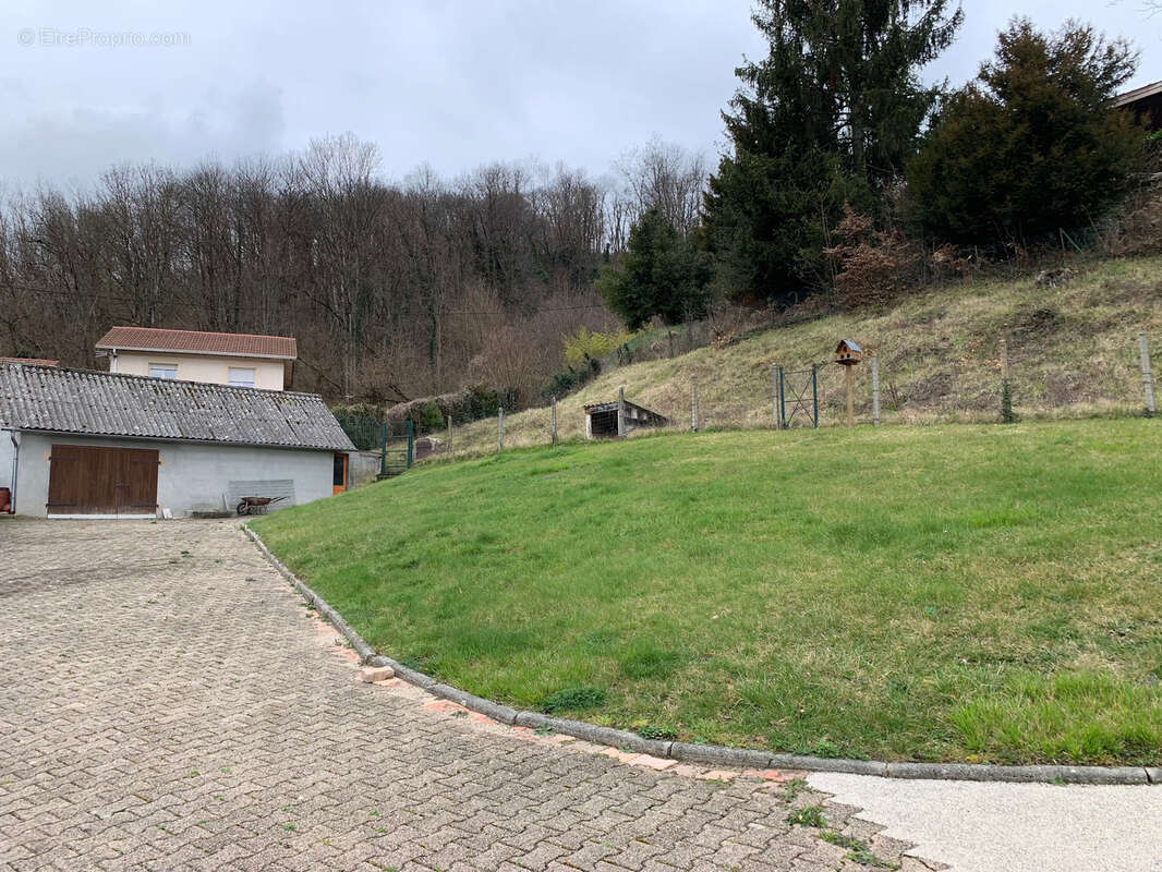 Maison à SAINT-CLAIR-DE-LA-TOUR