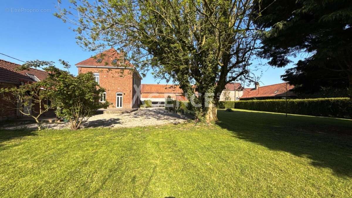 Maison à THEROUANNE