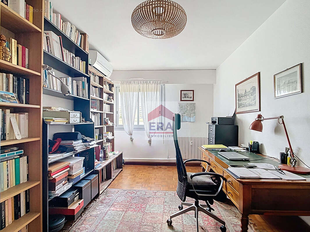 Appartement à MARSEILLE-10E