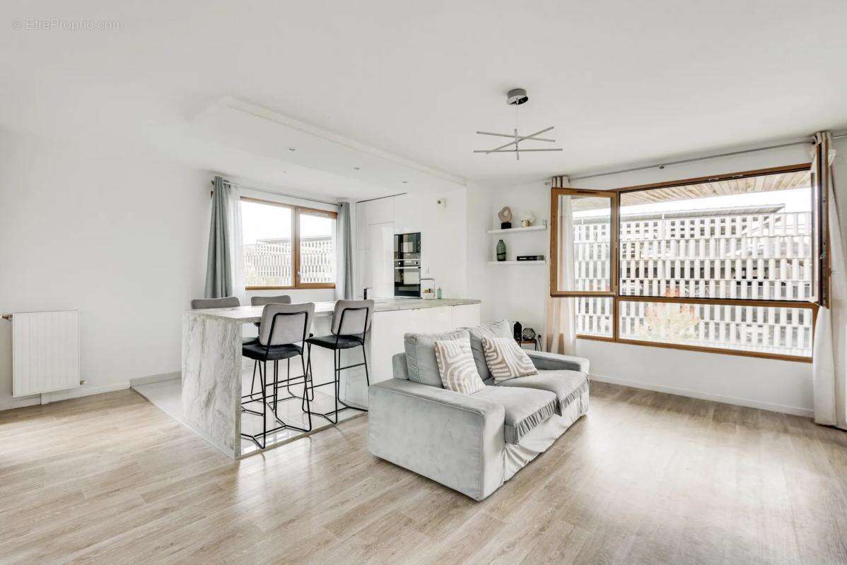 Appartement à L'ILE-SAINT-DENIS