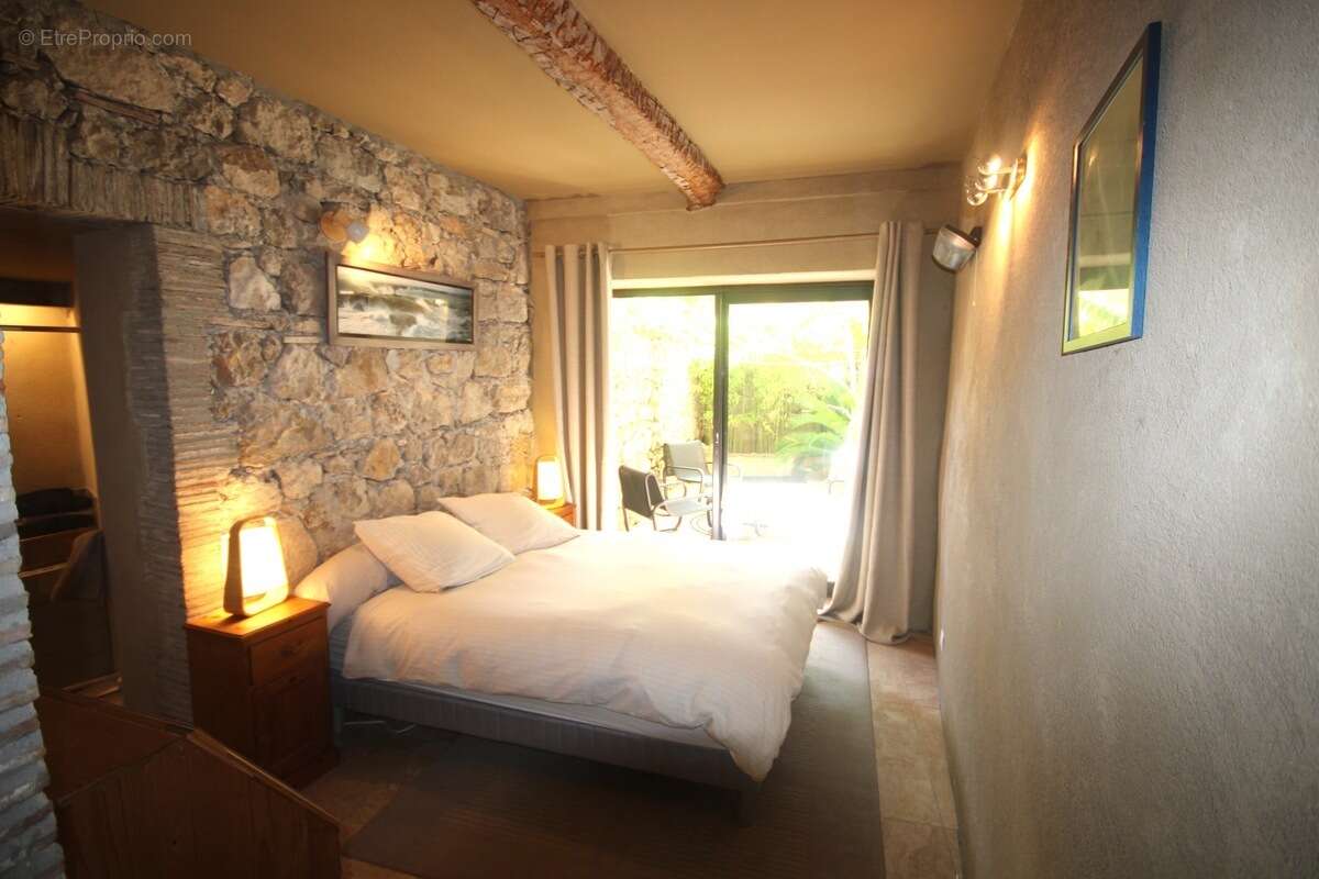 Maison à LA CADIERE-D&#039;AZUR