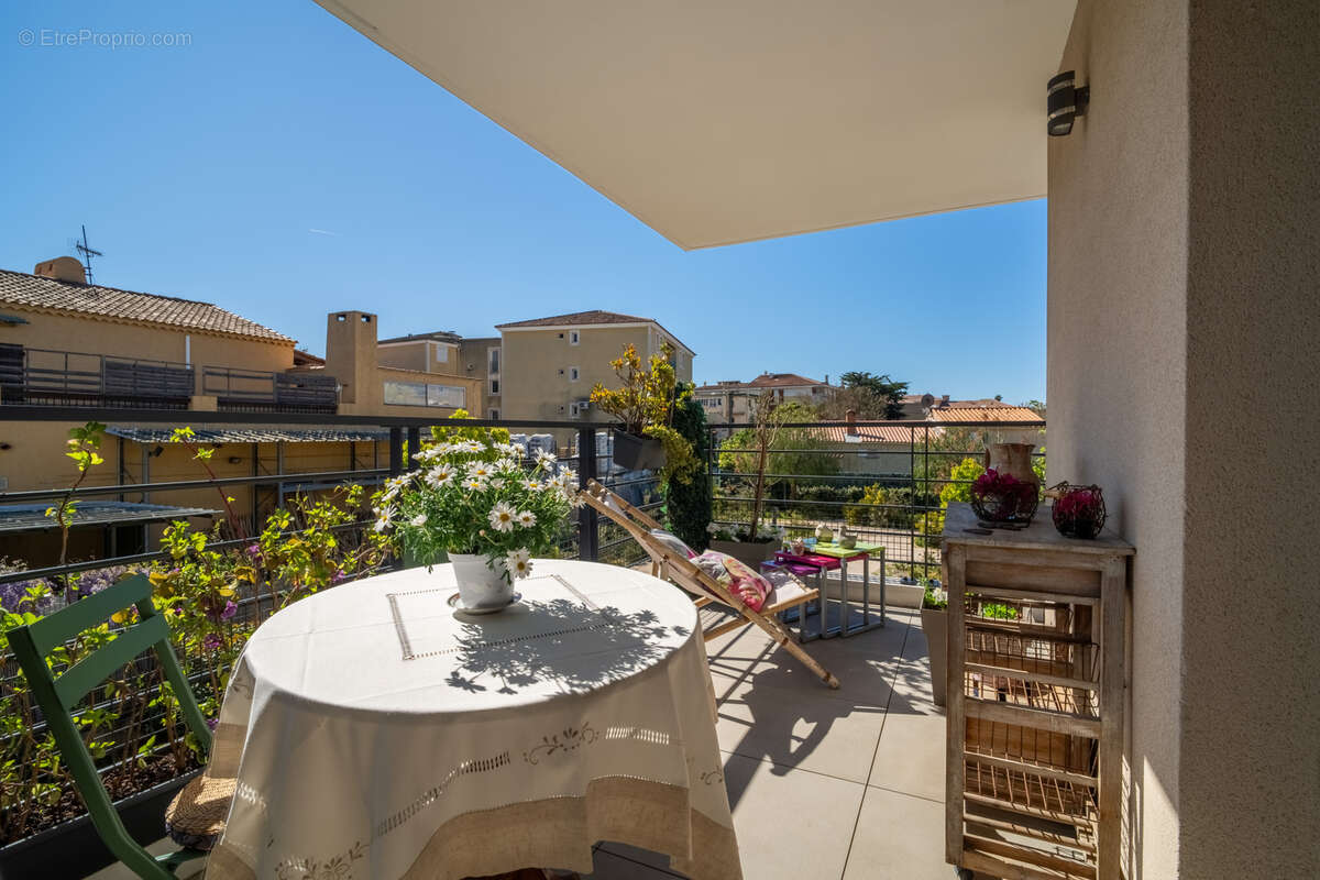 Appartement à SIX-FOURS-LES-PLAGES