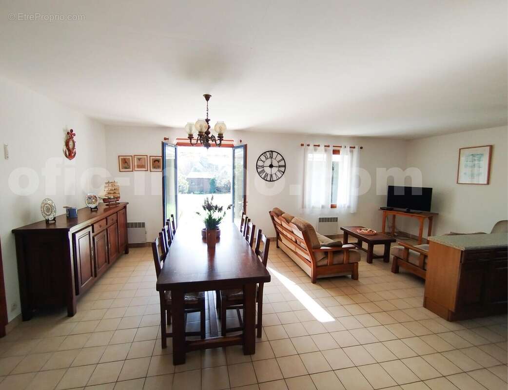 IMG_20260225_121724_edited - Maison à ARZON