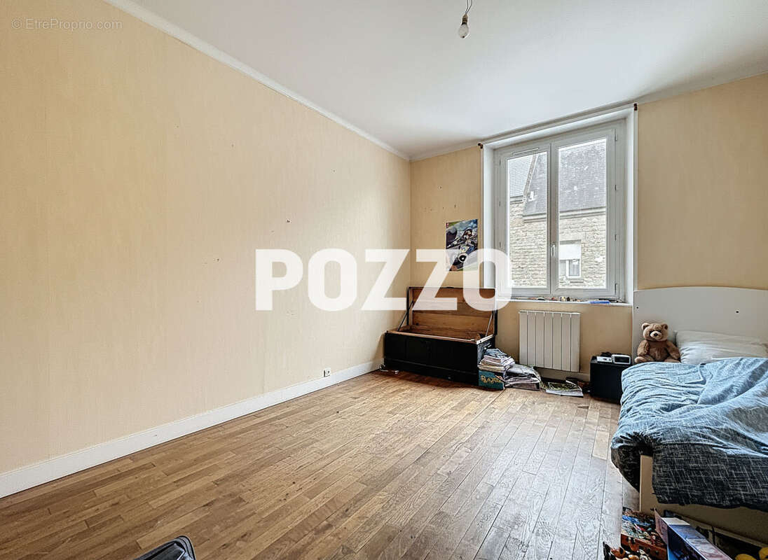Appartement à SAINT-HILAIRE-DU-HARCOUET