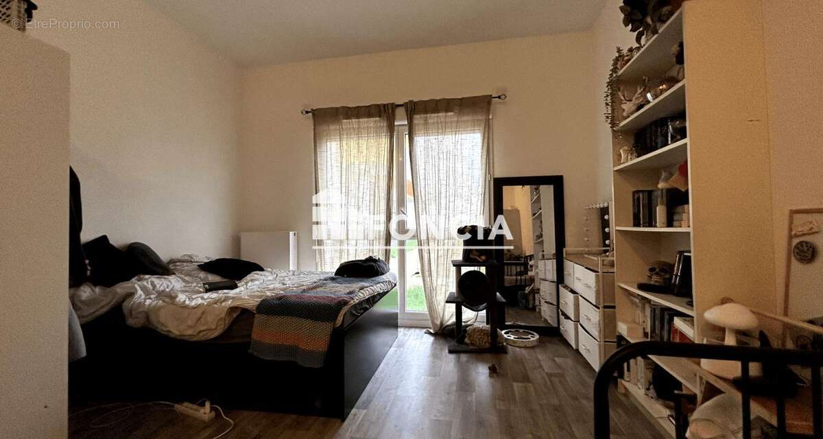 Appartement à CORBEIL-ESSONNES