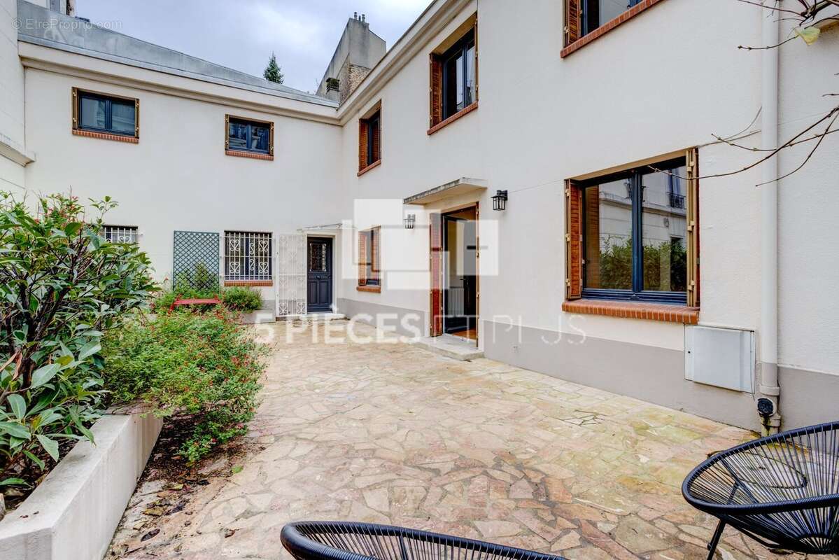 Maison à NEUILLY-SUR-SEINE