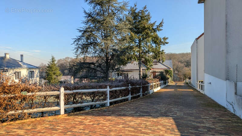 Maison à SAINT-GERVAIS-LA-FORET