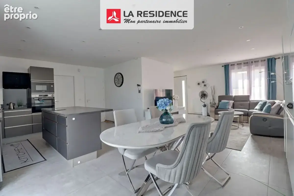 Maison 122 m² à Jouy-Le-Moutier  - photo 2