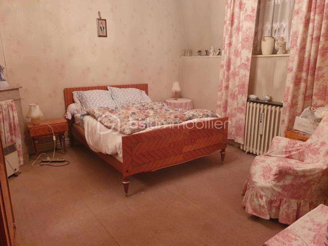 Maison à ORIGNY-SAINTE-BENOITE