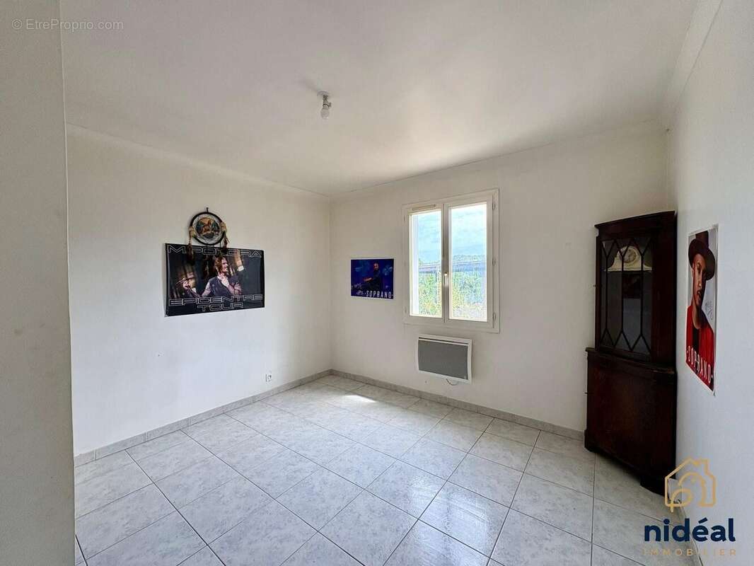 Maison 72 m² à Clarensac  - photo 4