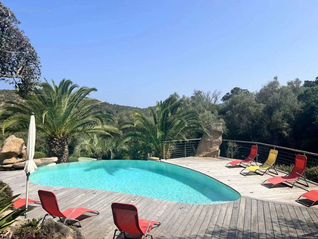 Maison à PORTO-VECCHIO