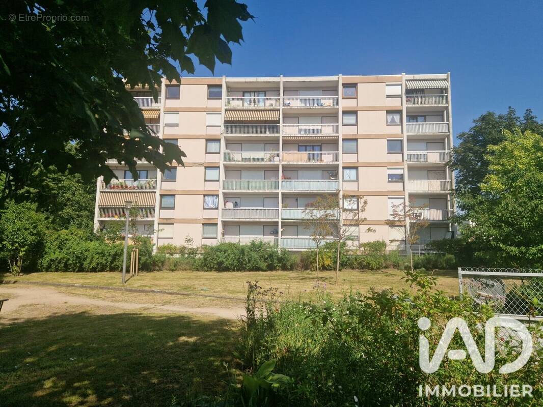 Photo 1 - Appartement à TAVERNY