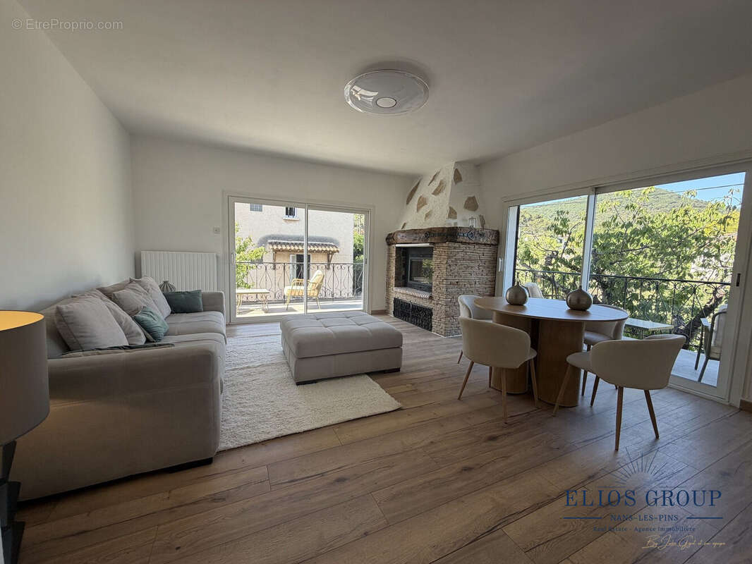 Maison 147 m² à Rougiers  - photo 3