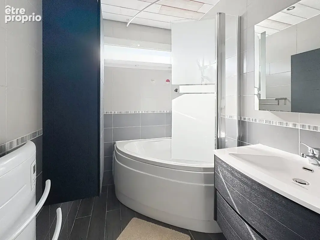Maison coup de coeur mitoyenne à vendre T5 - VERSONNEX (01) - photo 7